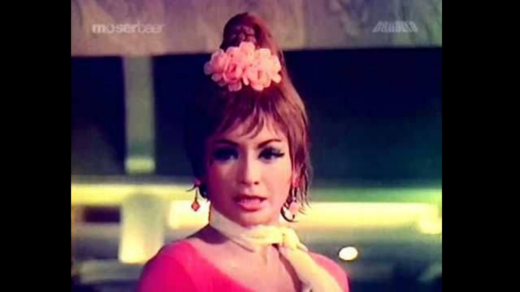Helen Cabaret Gaana Pehchaana